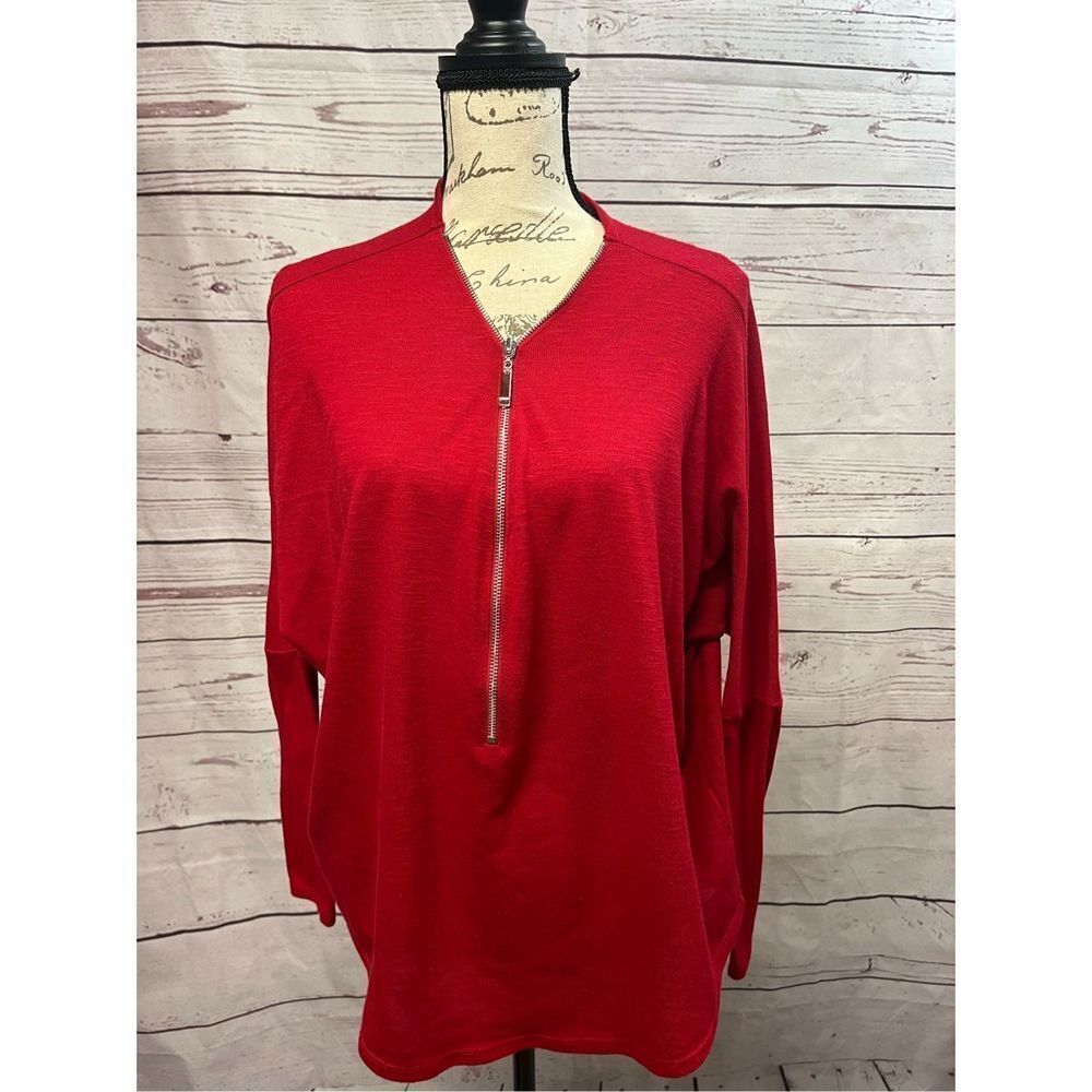 BCX medium red 1/2 zip 3/4 sleeve‎ blouse/shirt